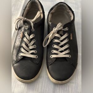 Ecco Navy Sneakers with White Accents.